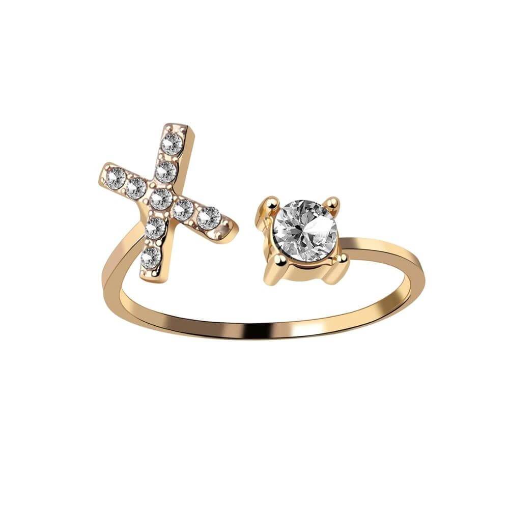 Nyla – Initial Ring featuring Zirconia