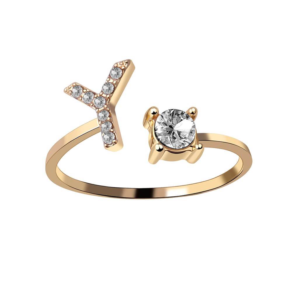 Nyla – Initial Ring featuring Zirconia