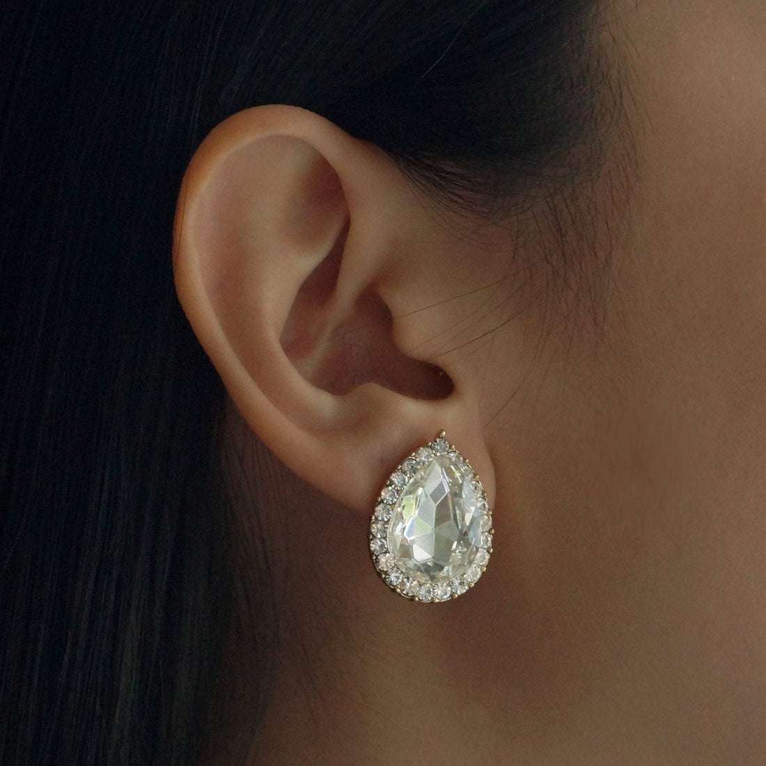Lucy - Pear-Shaped Diamond Stud Earrings