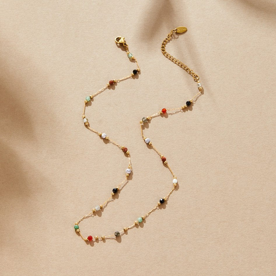Lala - Necklace with Pearls and Gemstones