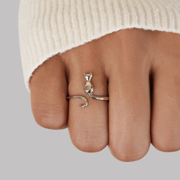 Mindy – Cat ring silver mystical