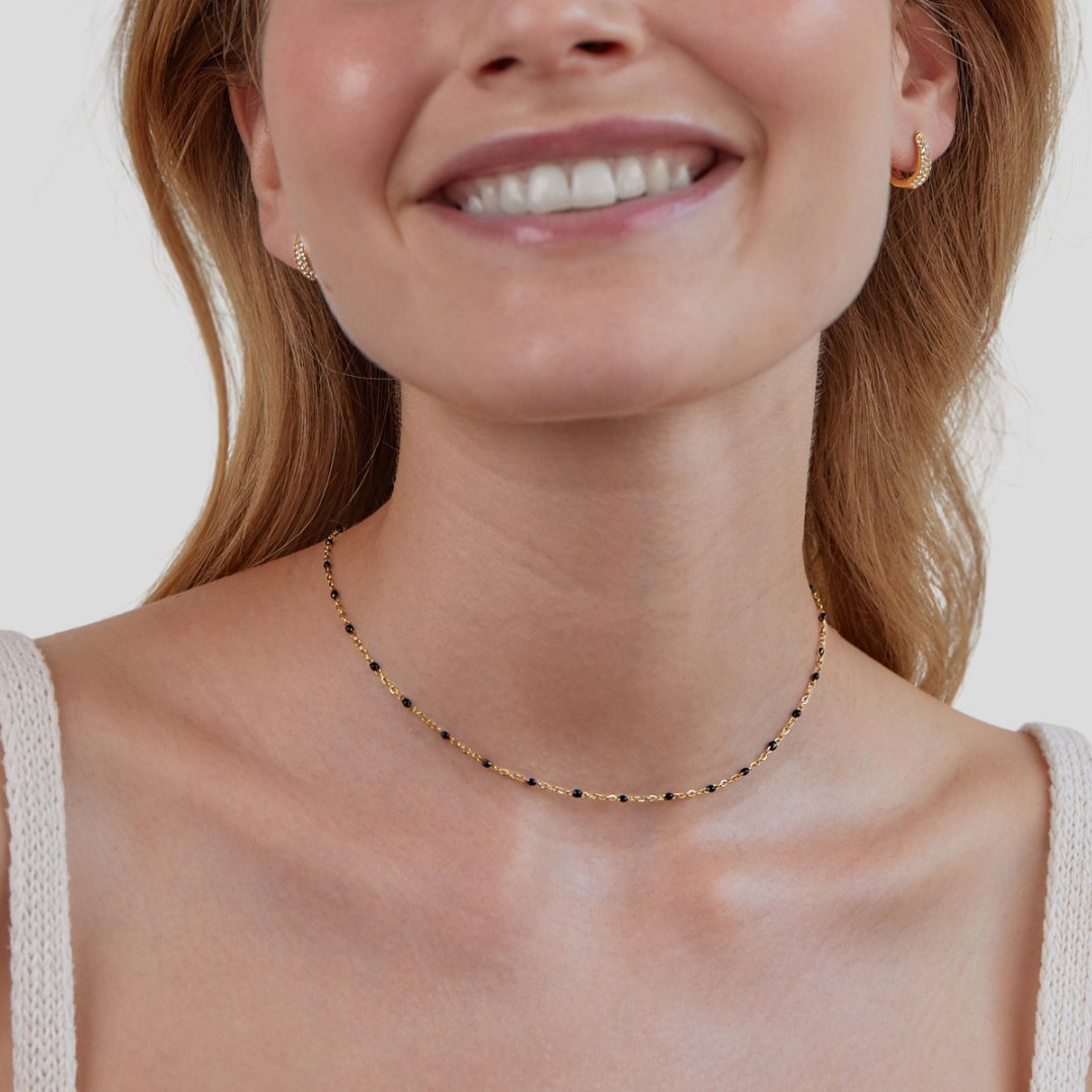 Yara – Chic Black Pearl Necklace