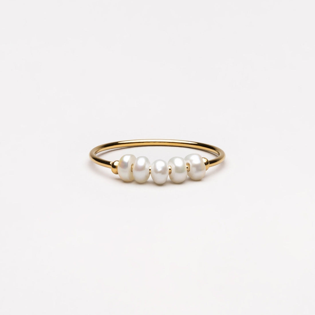 Lina – Ring featuring Small Natural Pearls