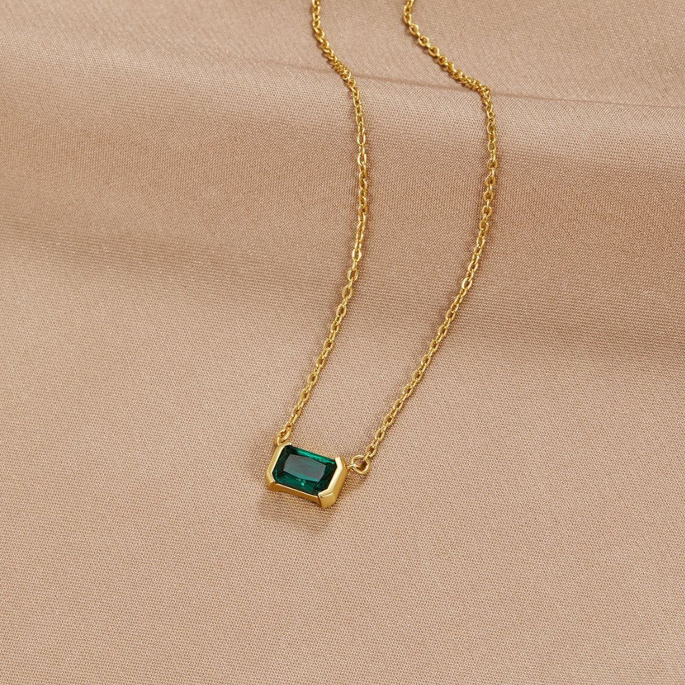 Moni – Necklace Green Emerald