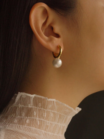 Moira - Earrings with Pearls