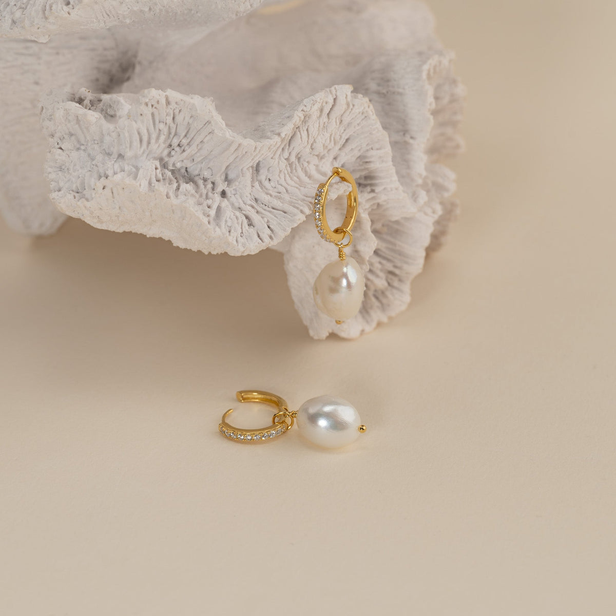 Wella - Pearl Golden Zirconia Hoop Earrings