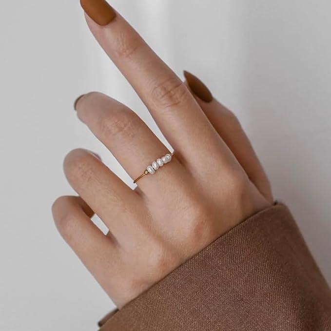 Miori – Ring Featuring Natural Pearl in Gold