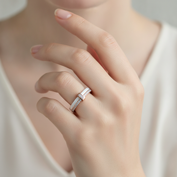 Cerelia – Elegant Ceramic Ring with Zirconia