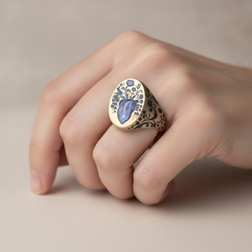 Bailey – Vintage Ring Featuring Blue Flower Crafted from Gold