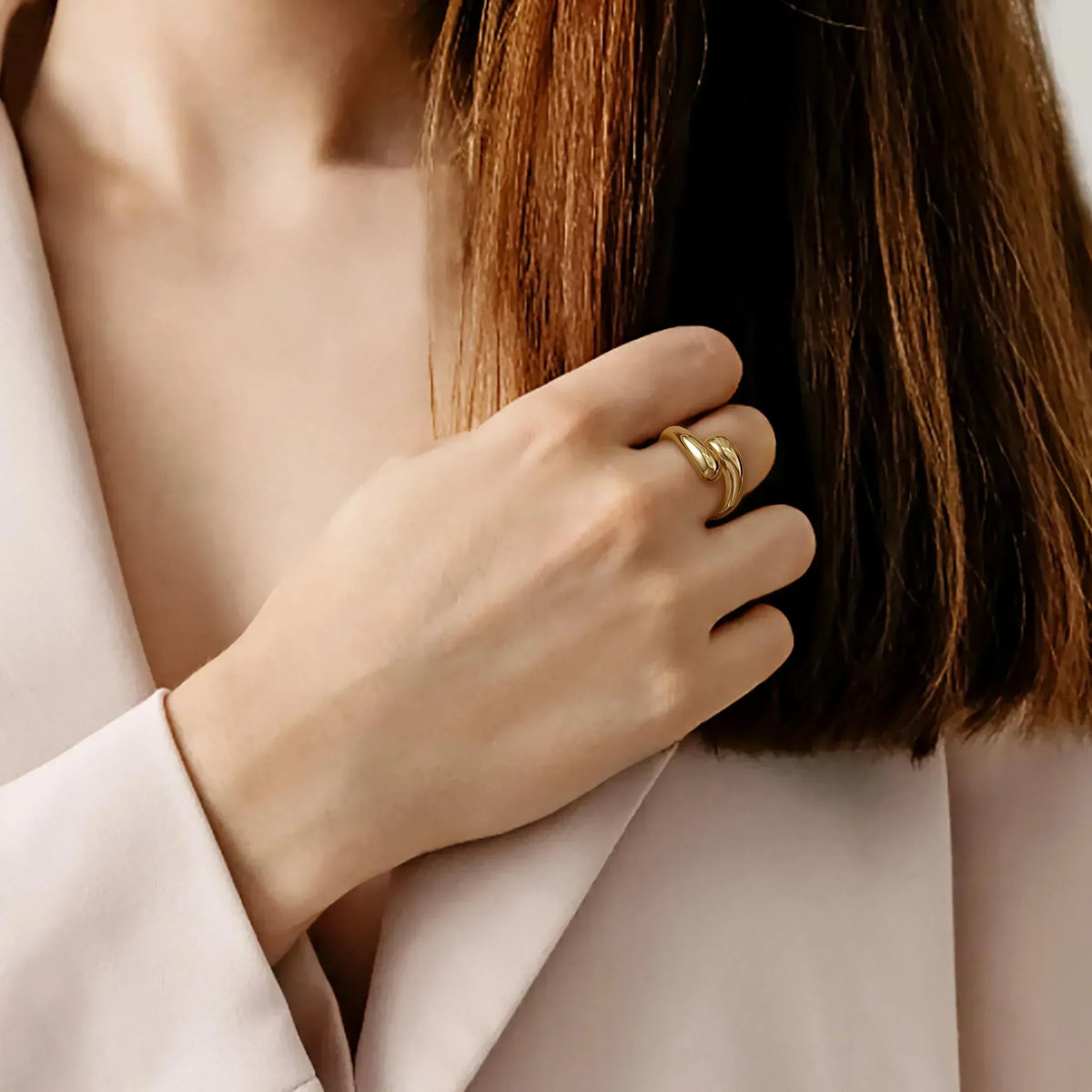 Cora – Gold Minimalist Elegant Ring