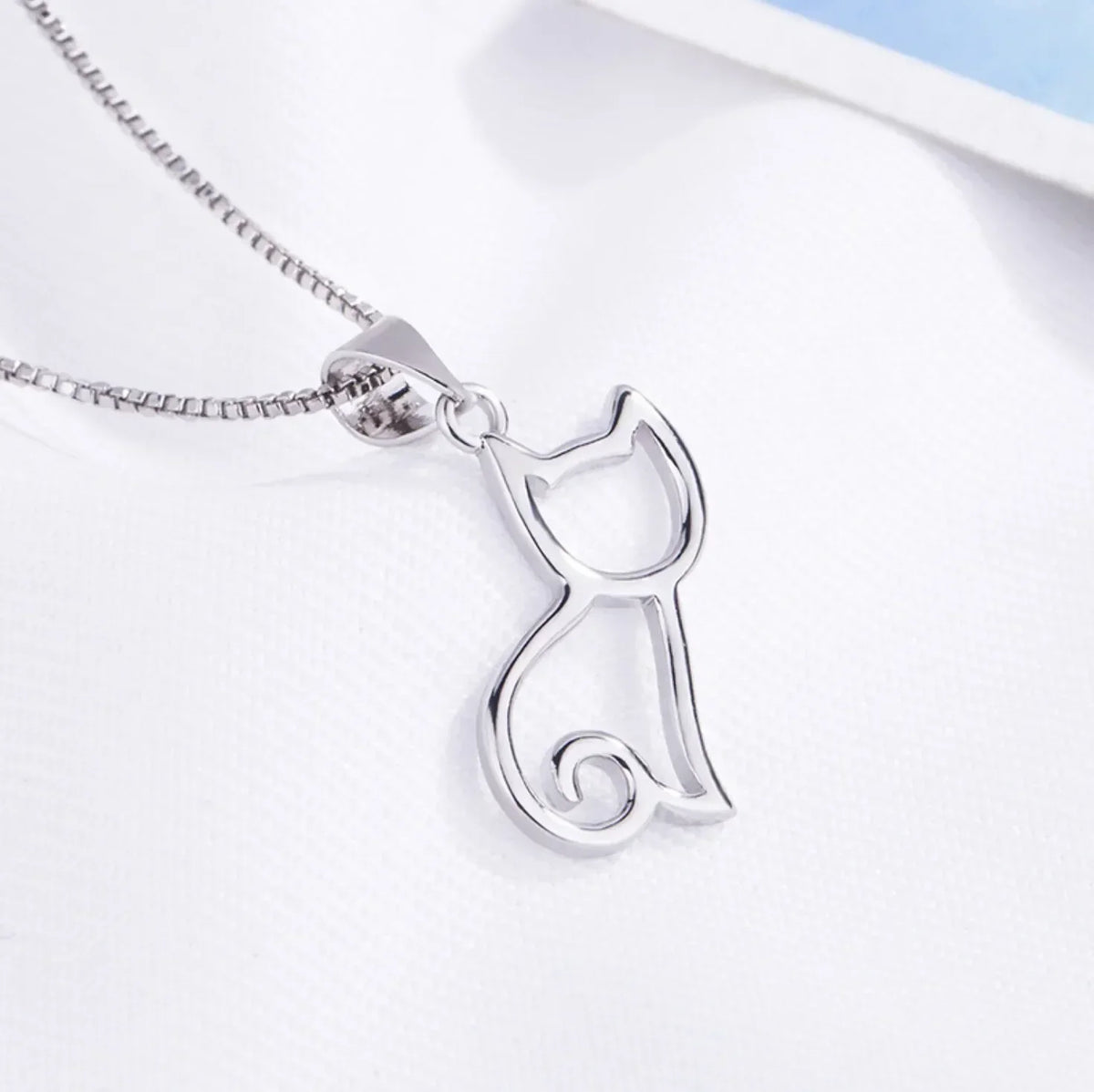 Adorable cat pendant - hollow necklace