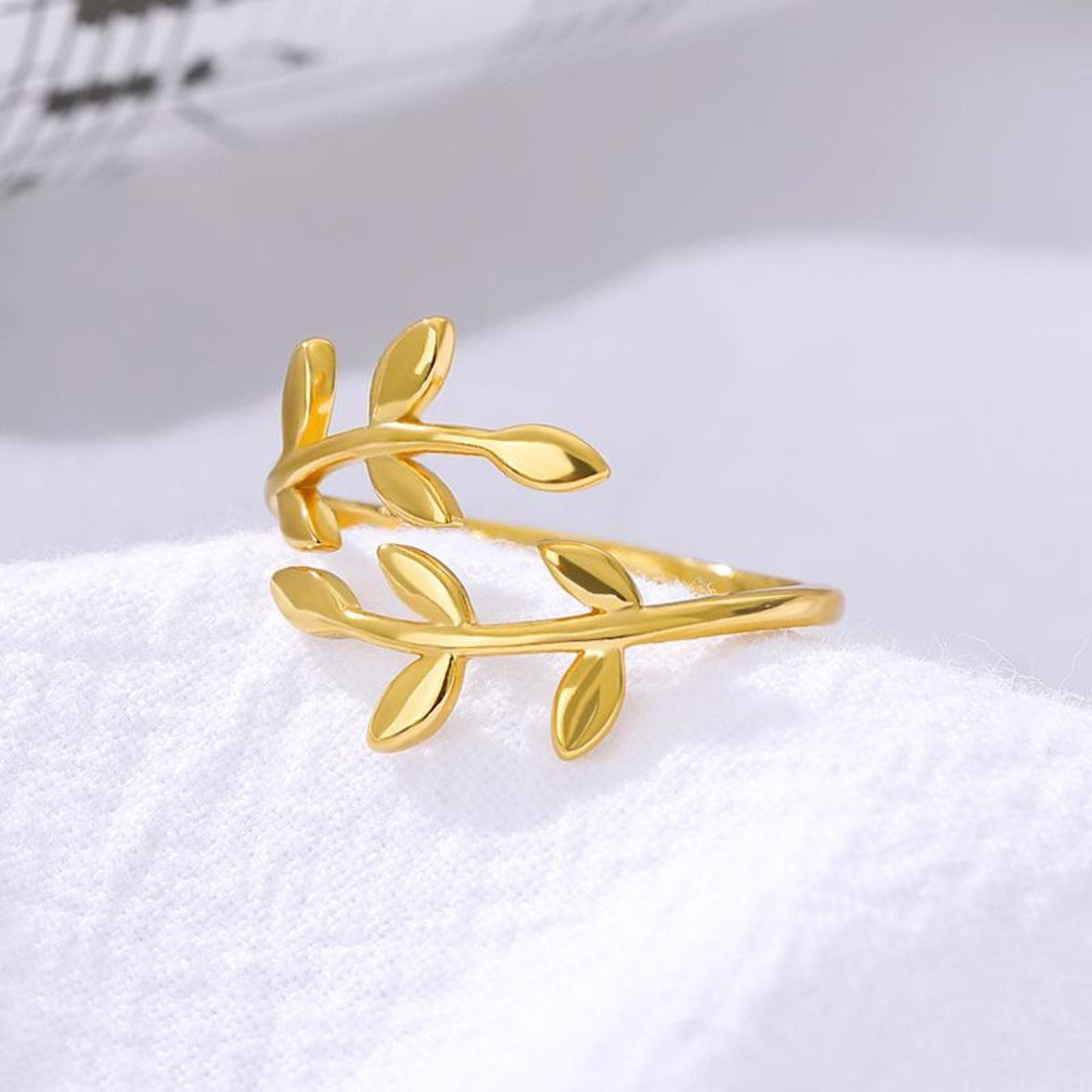Jordin - Ring Featuring Small Leaves