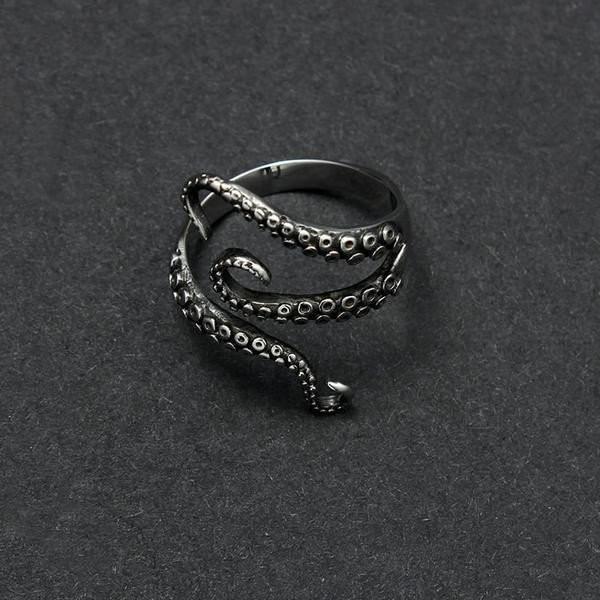 Thalassa – Adjustable Octopus Tentacle Ring