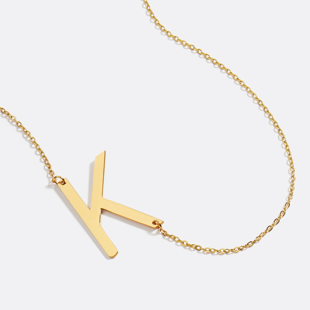 Inez – Necklace Initial Declarative