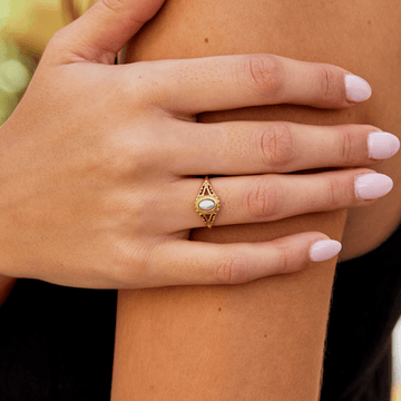 Ophelia – Retro Royal Pearl Ring