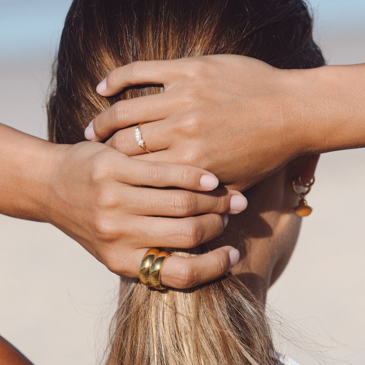 Lina – Ring featuring Small Natural Pearls