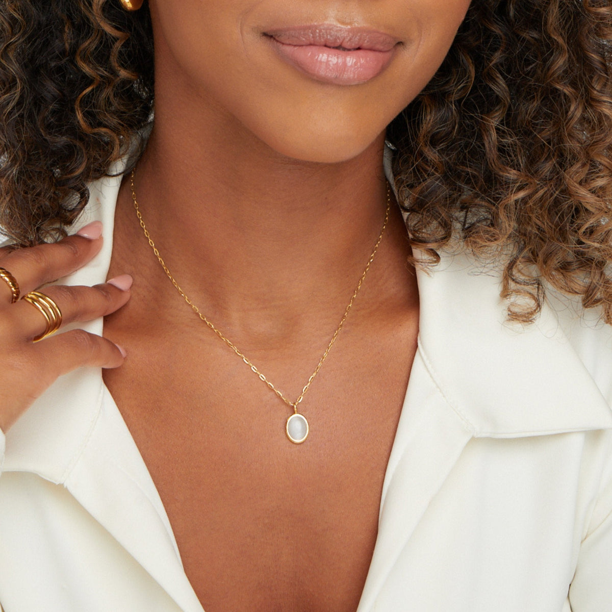 Ophelia – Necklace crafted from White Opal