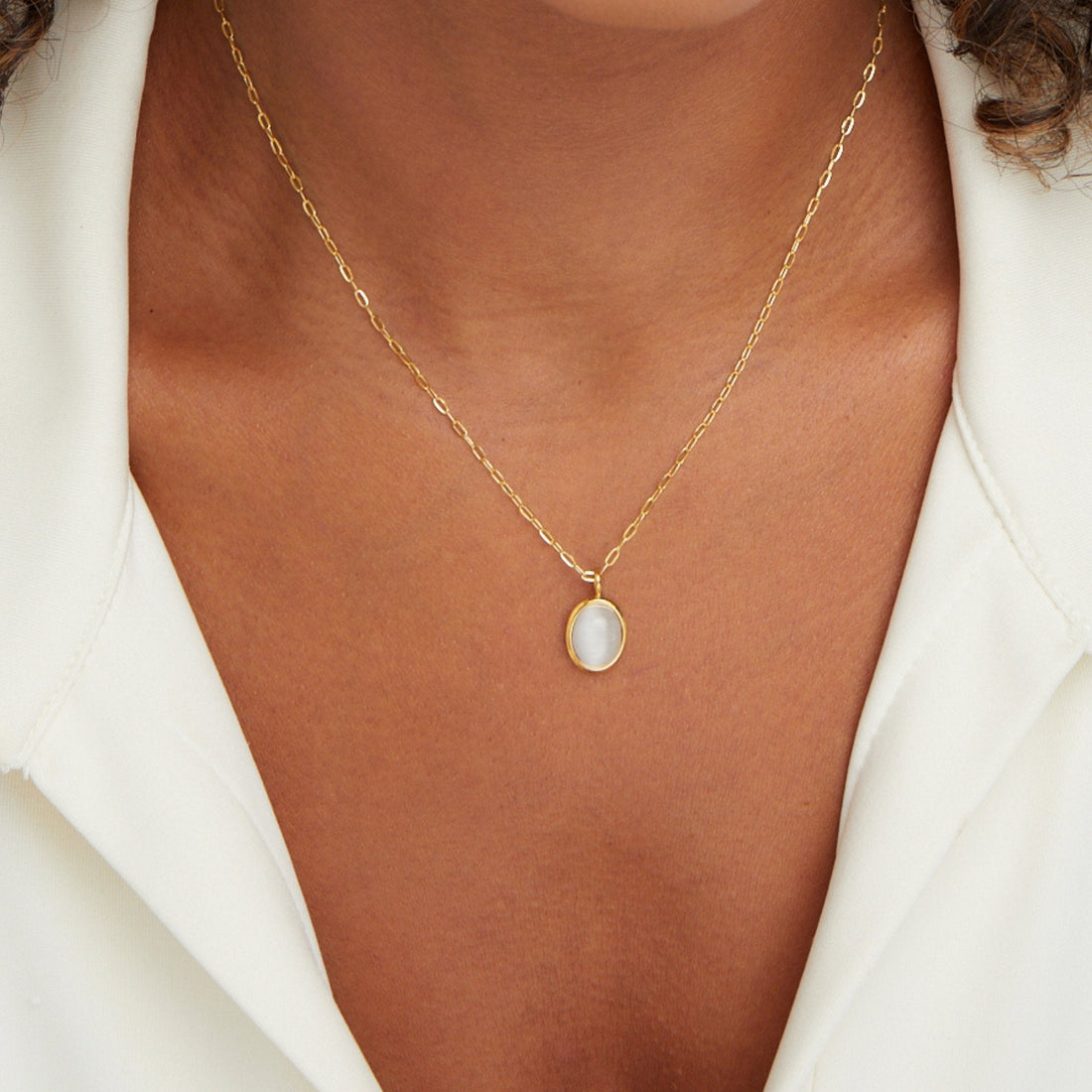 Ophelia – Necklace crafted from White Opal